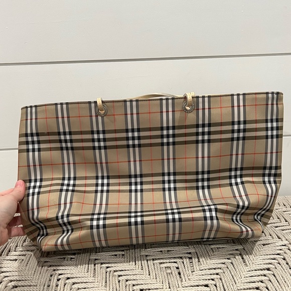 Burberry tan nova check canvas tote bag - Picture 9 of 9
